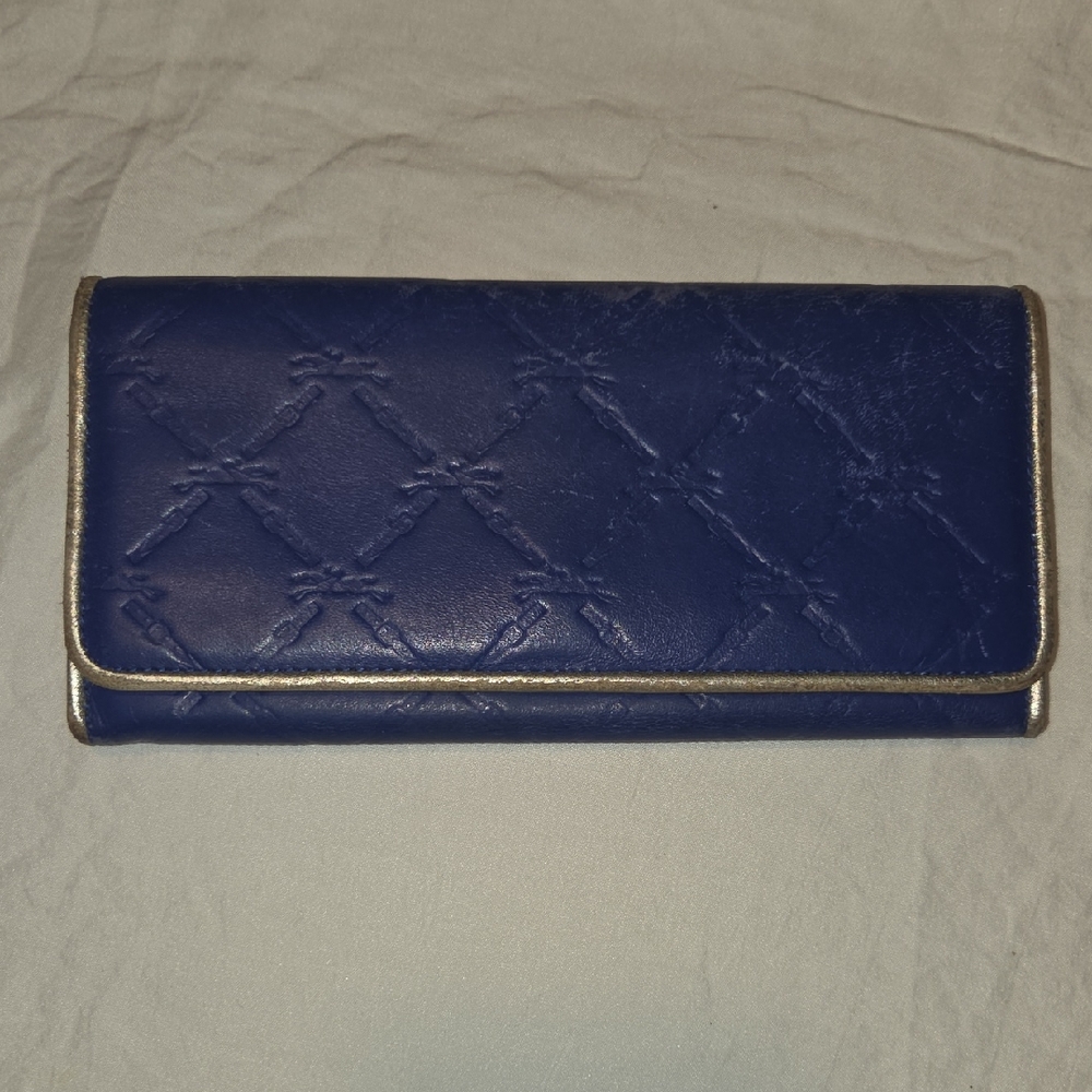 Longchamp Elegant Blue Women's Clutch